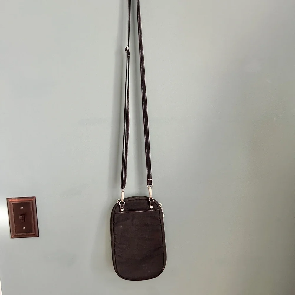 Baggallini Black Travel Multi Pocket Nylon Crossbody Bag